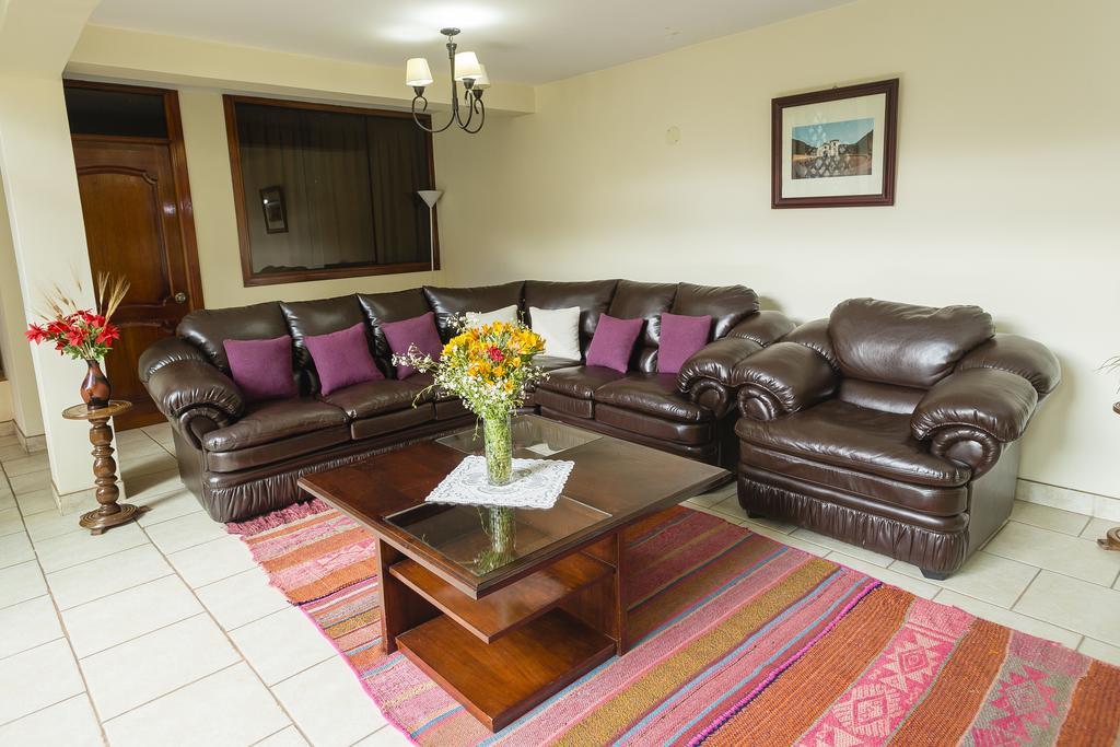 Yucay Plaza Inn Exterior foto